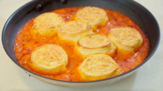 Rondelli de Ricota com Salsa ao Molho Rosê Gratinado